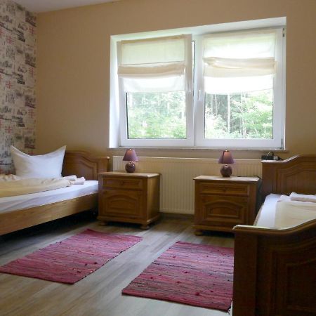 เกสเทอเฮาส์ ซิมเมอร์ ไฟร์ Hotel Bramstedt  ภายนอก รูปภาพ