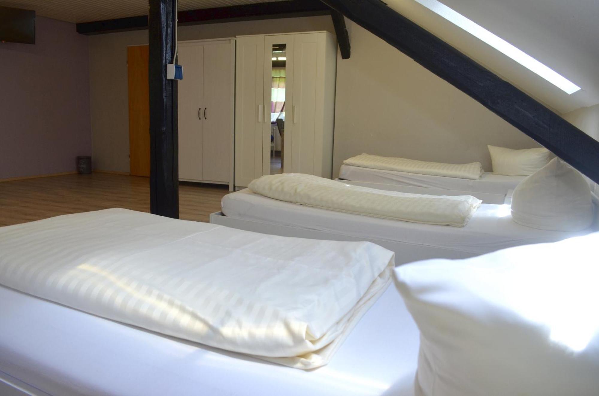 เกสเทอเฮาส์ ซิมเมอร์ ไฟร์ Hotel Bramstedt  ห้อง รูปภาพ