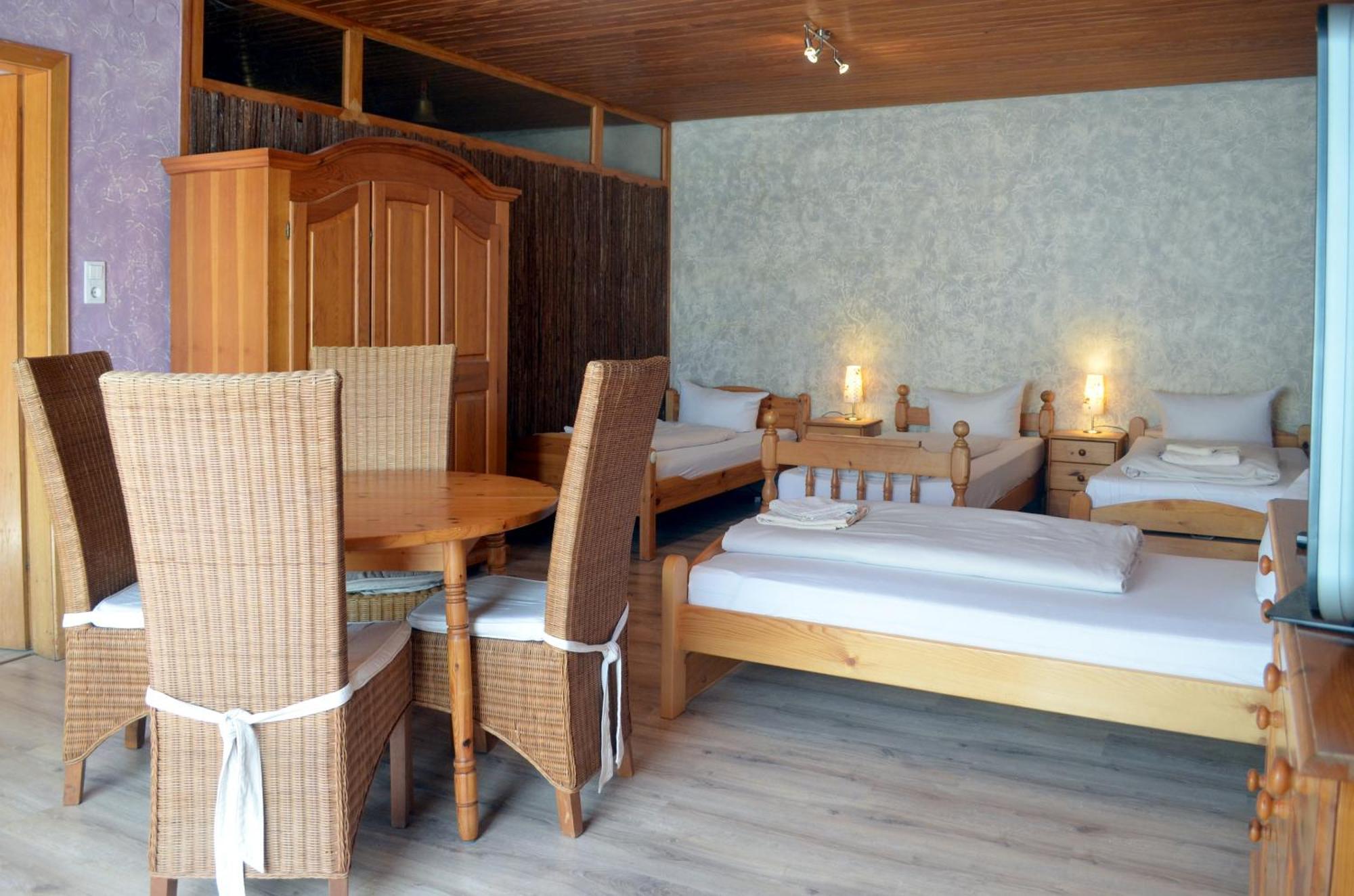 เกสเทอเฮาส์ ซิมเมอร์ ไฟร์ Hotel Bramstedt  ห้อง รูปภาพ