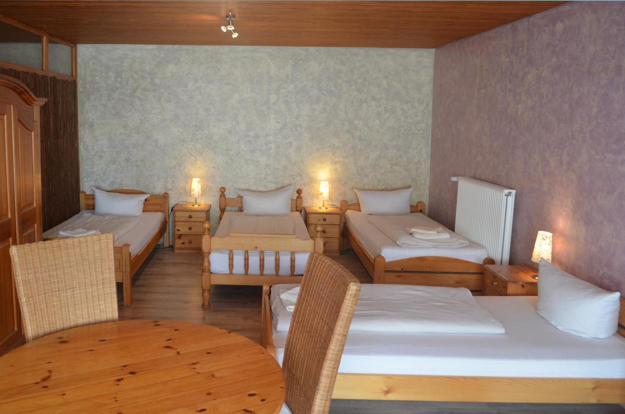 เกสเทอเฮาส์ ซิมเมอร์ ไฟร์ Hotel Bramstedt  ห้อง รูปภาพ